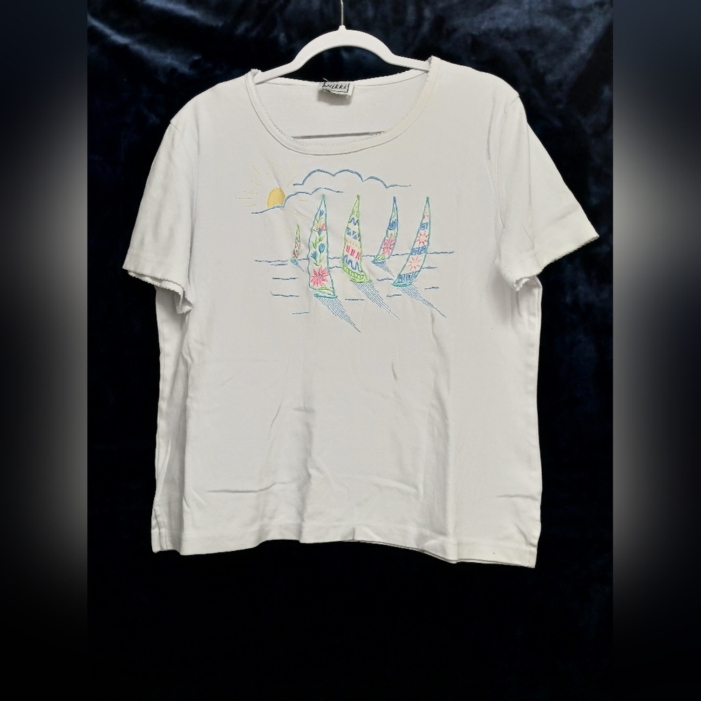White Short Sleeve Tee with Sailboat Design